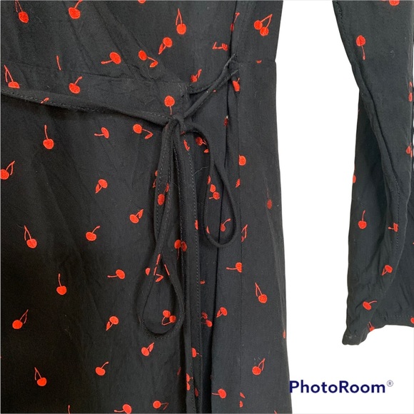 Rails Lola Metallic Cherries Wrap Dress - Picture 7 of 9